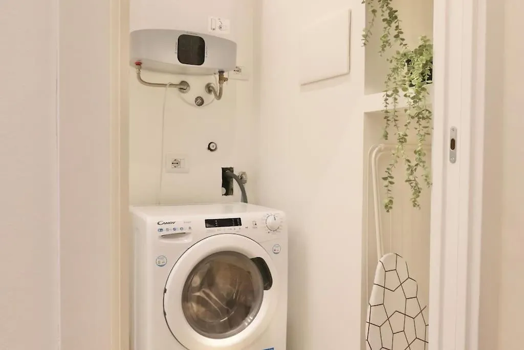 Apartament Mini Attic In Center Corso Buenosaires Mediolan
